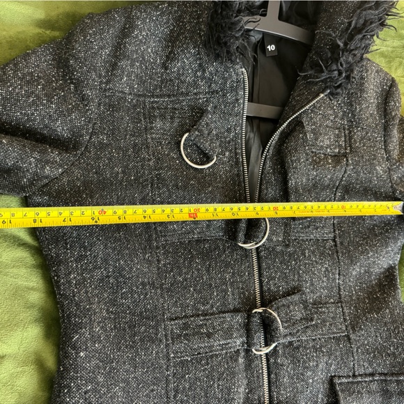 H&M black,gray & white coat from the early 2000s. Vintage, one of my favorites - Picture 8 of 10
